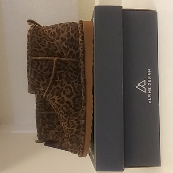 Alpine Design Shoes - NWT Emme Boot